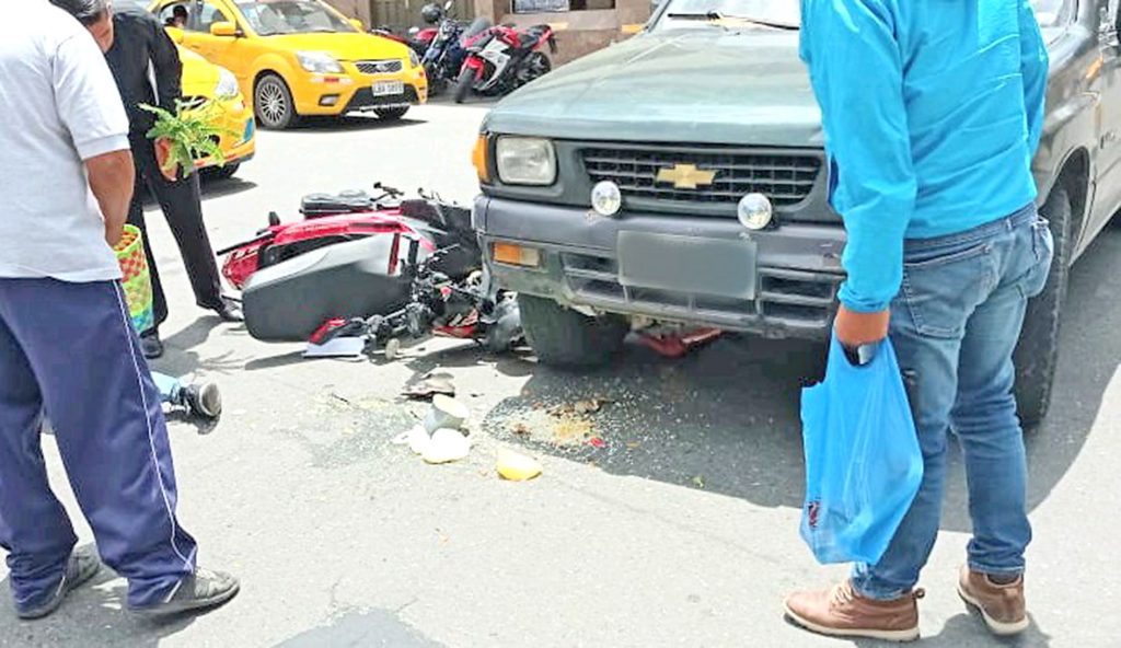El motociclista fue dado de alta tras chequeo de paramédicos.