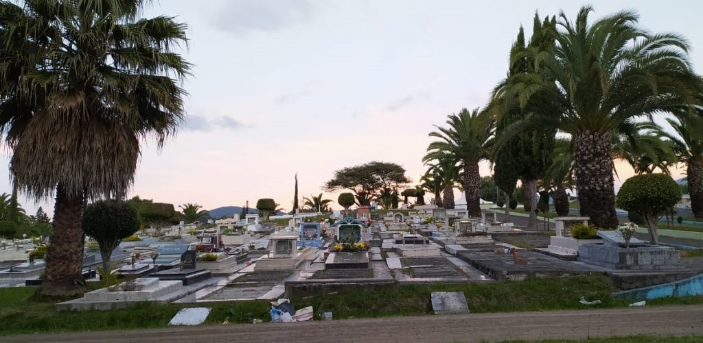 El Cementerio General es el principal camposanto de la ciudad de Loja.