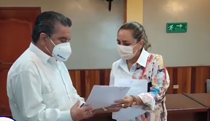 La reunión se cumplió en la dependencia Municipal.