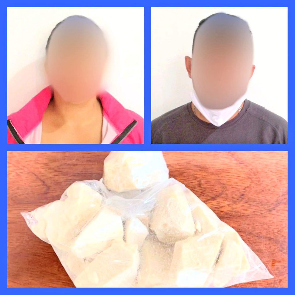 La pareja está privada de su libertad.