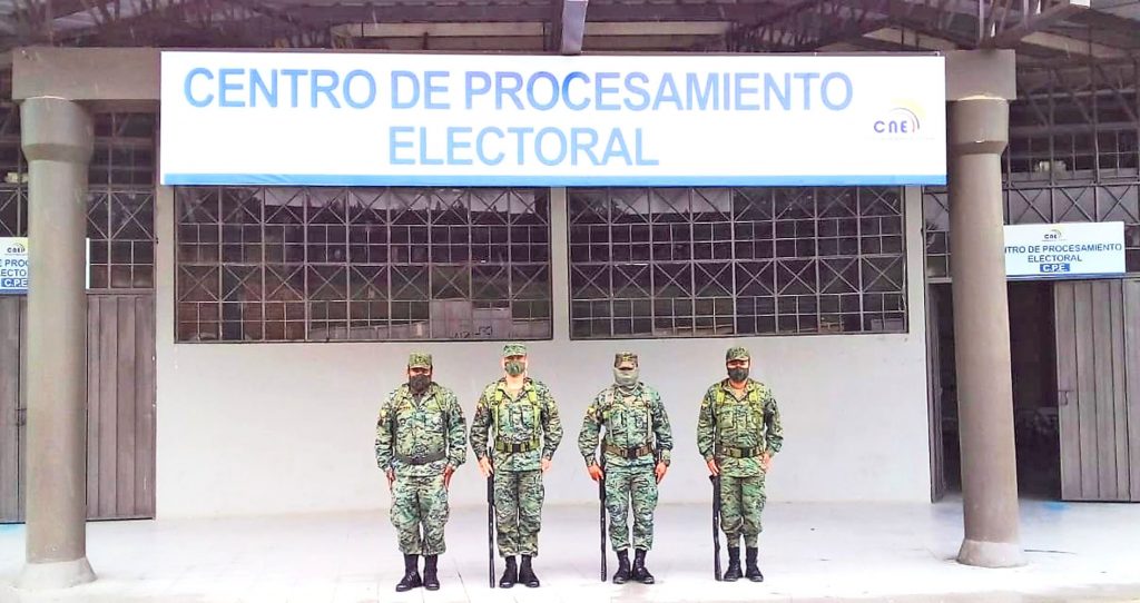 En varios turnos realizan los controles.