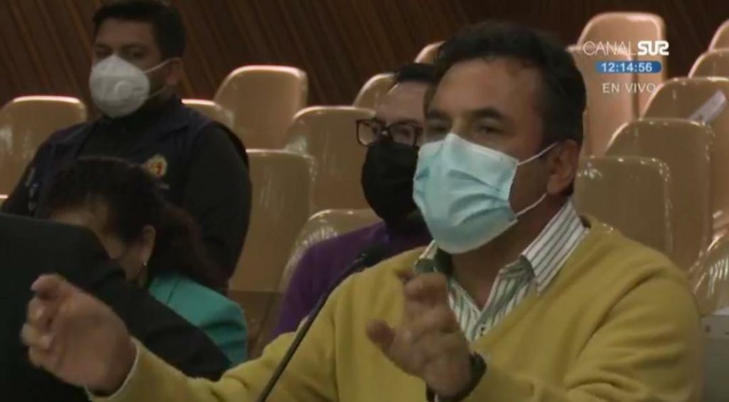 El vicealcalde de Loja, Nixon Granda, presentó una moción ayer.