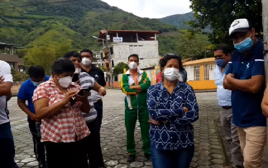 Los trabajadores dialogaron con la coordinadora zonal 7 de la Secretaría del Deporte. (Foto: captura de pantalla)