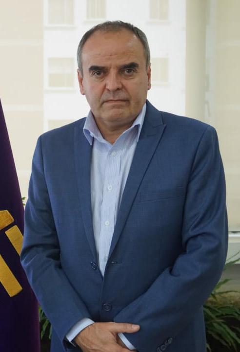 Alex Padilla Torres, mostró el resultado de la última prueba y continuó su administración.