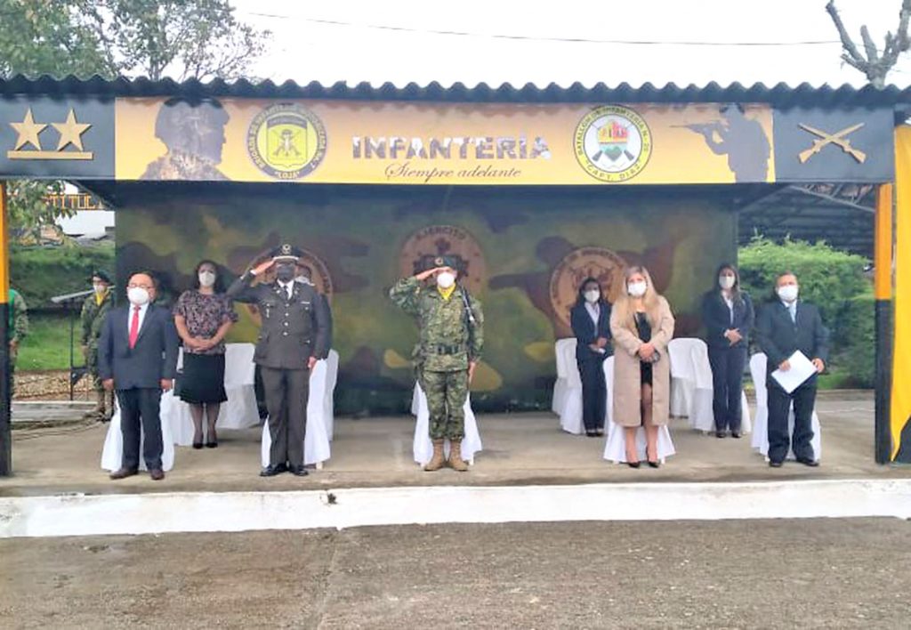 Un reconocimiento se entregó a un servidor público.