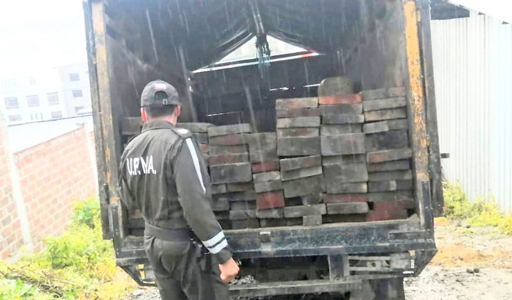 El producto forestal ingresó al patio de retención del Ministerio del Ambiente y Agua del Ecuador (MAAE).