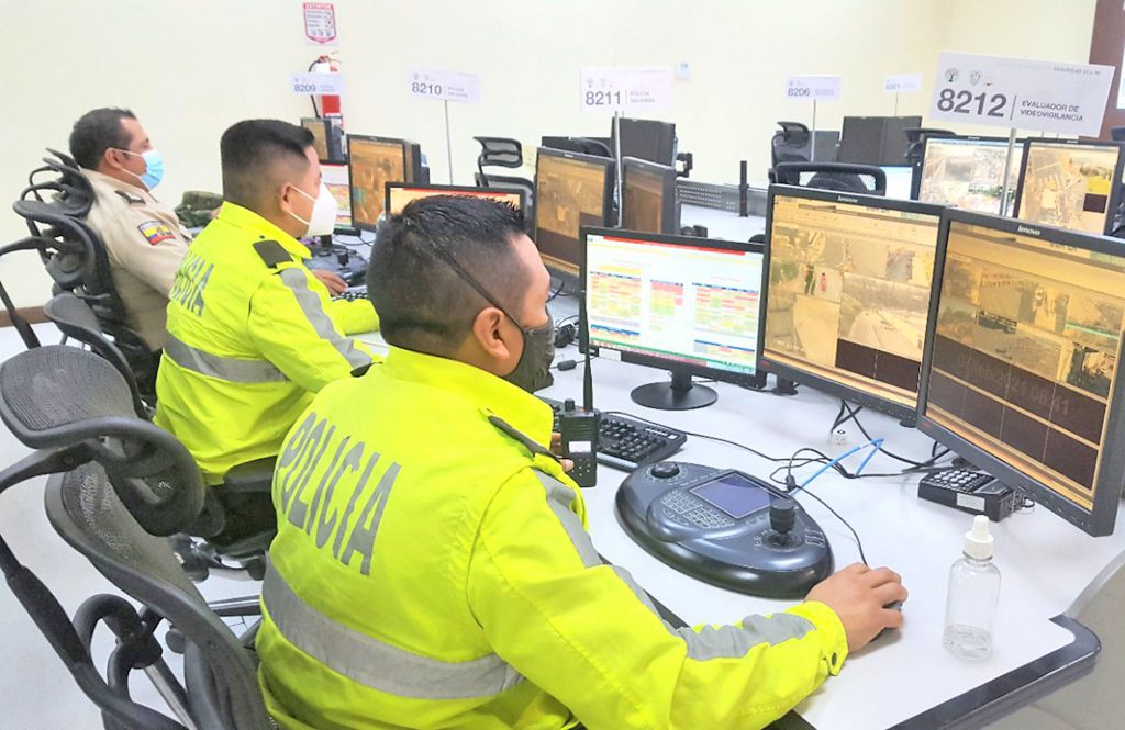 Los evaluadores de llamadas y cámaras de vídeovigilancia estarán alertas a las emergencias.