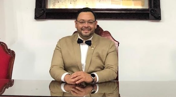 Dice que no permitirá el cometimiento de ningún tipo de acto.