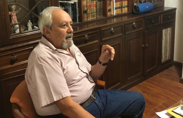 El analista lojano dice que los nuevos asambleístas y el Gobierno, apartándose de partidos y tendencias, debe dar solución a la problemática.