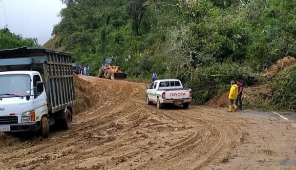 Las vías diariamente presentan problemas.