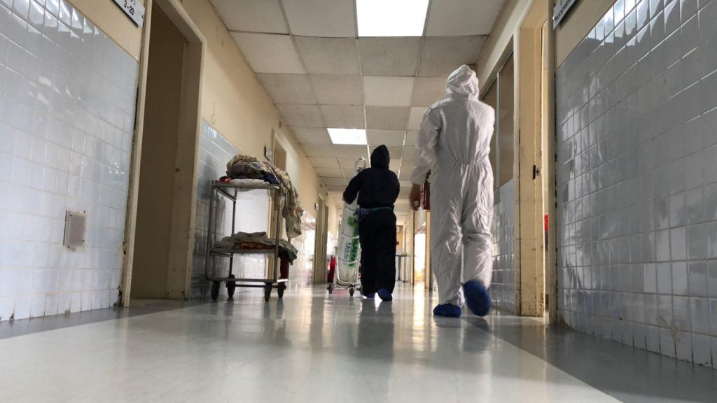 Se invita a la comunidad a no bajar la guardia para frenar el número de contagios.