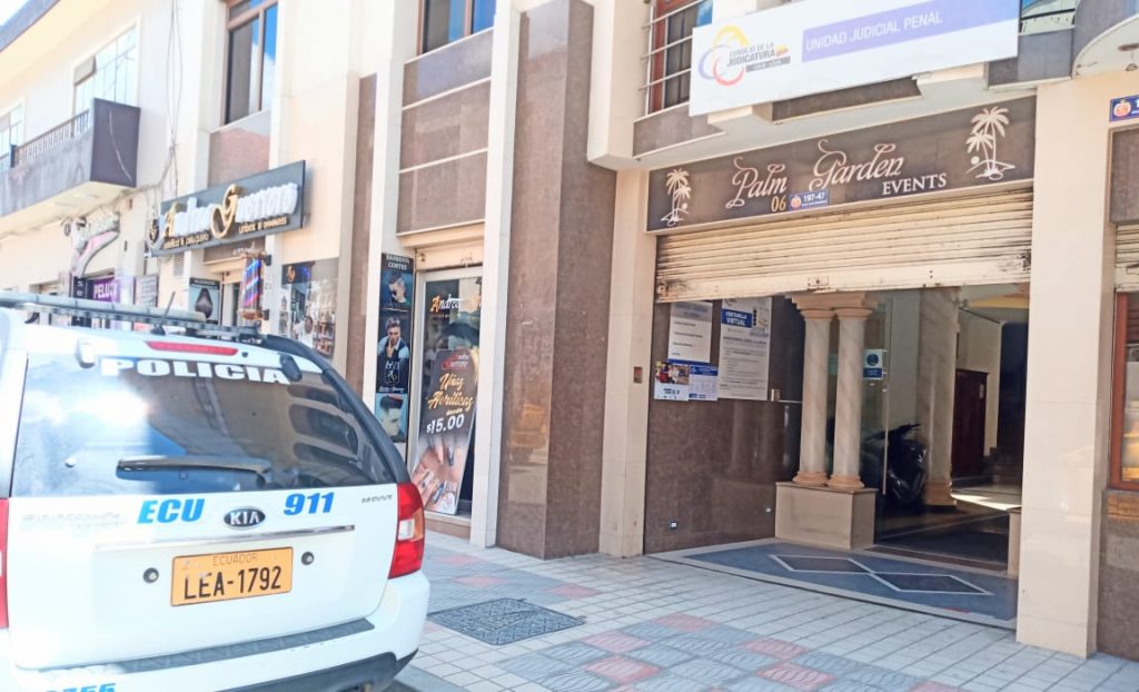 La audiencia de calificación de flagrancia y formulación de cargos de los dos ciudadanos fue ayer.