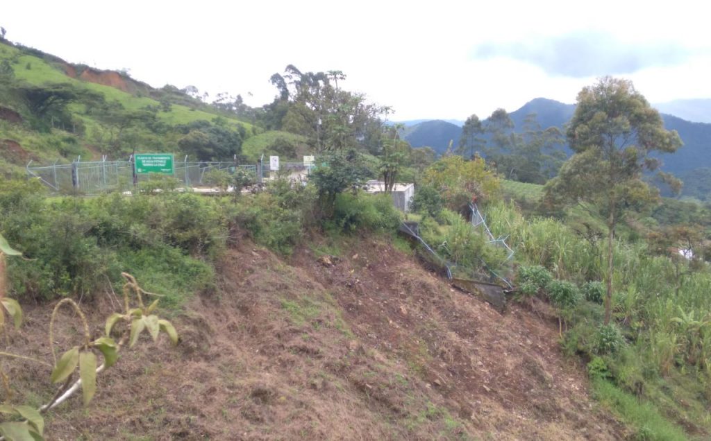 El aguacero originó daños en el sector donde está ubicada la planta de agua potable. (Foto cortesía Orli Renán Flores)