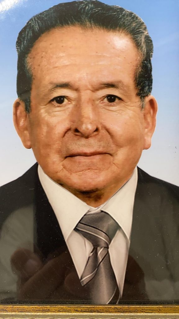 Firmo Ecuador Espinosa Sigcho fue, entre varios oficios, educador, historiador, periodista, escritor.