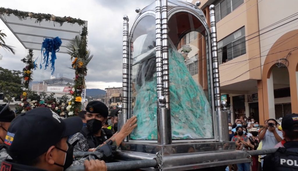 La Reina del Cisne llegó a las 17:00 a la ciudad, (Fotografía cortesía Multicanal Catamayo)
