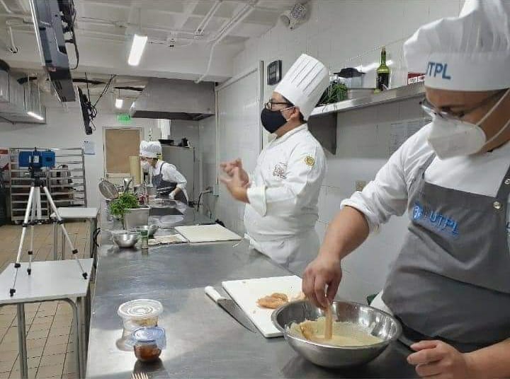 Los alumnos empiezan sus prácticas desde el primer semestre.