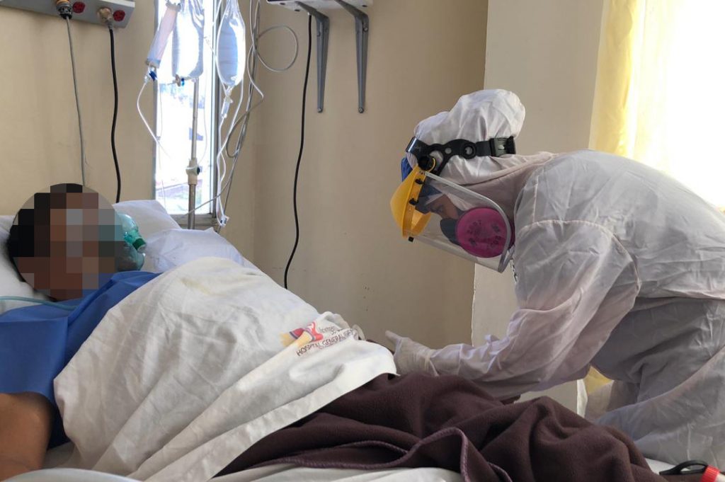 En el Hospital Isidro Ayora, durante la semana del 22 al 28 de marzo, se registraron 13 decesos por el virus.