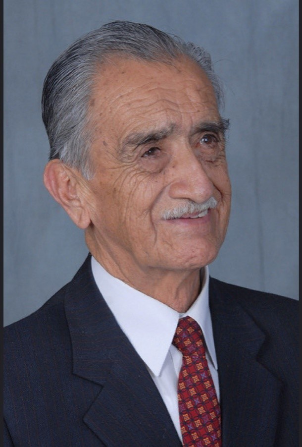 Al momento, se encontraba gozando de los beneficios de la jubilación.