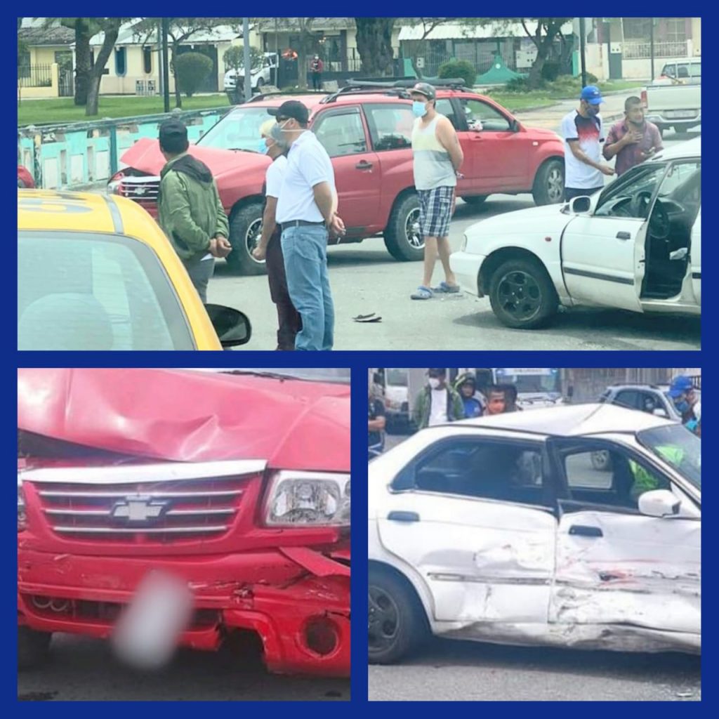 El percance ocurrió en la esquina de la avenida Manuel Agustín Aguirre y calle Chile.