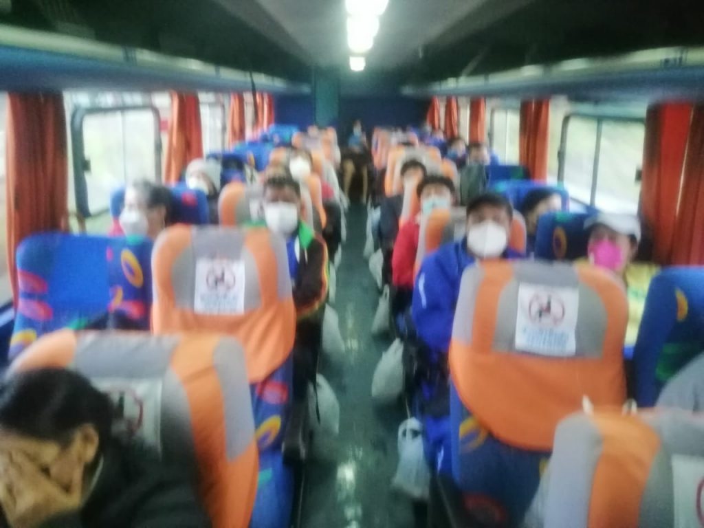 Las unidades de transporte viajan prácticamente llenas.