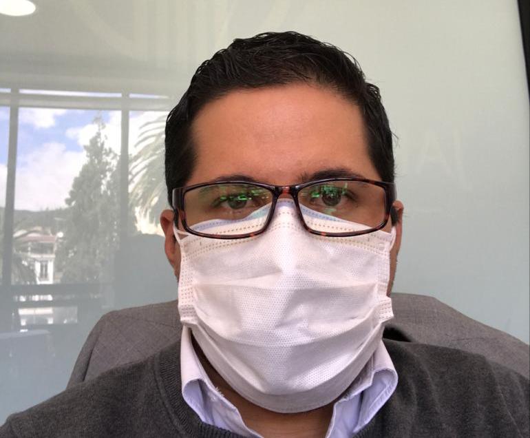 David Ochoa Ochoa patrocina a los galenos.