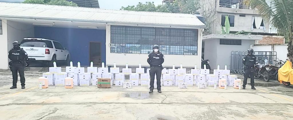 La UCOF investiga para saber a quién pertenecen esos productos abandonados.