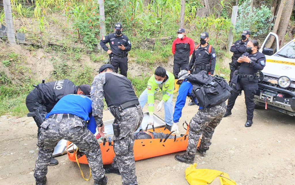 La Fiscalía, la Policía y Cuerpo de Bomberos acudieron a la búsqueda.