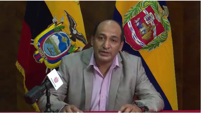 Efraín Muñoz, coordinador general del Municipio, informó de las restricciones que regirán en Loja desde este viernes.