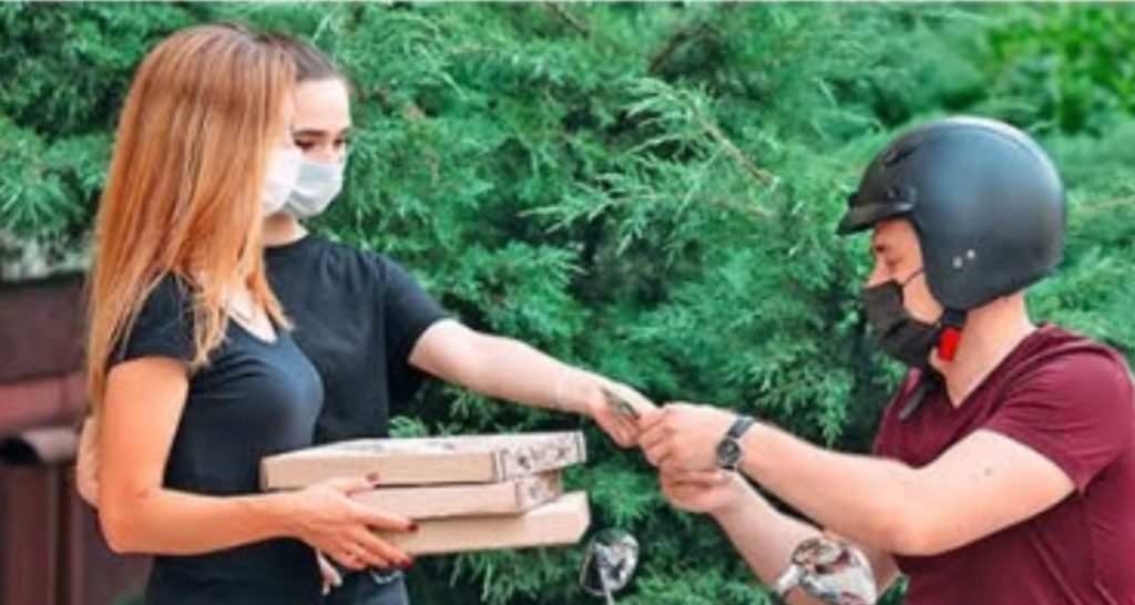 A raíz de la pandemia del Covid-19 se incrementó el servicio de entregas.