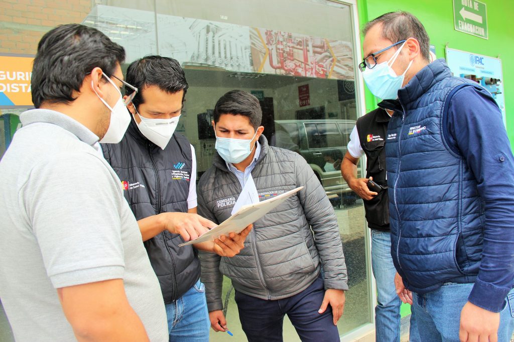 Las labores de control se cumplen de manera coordinada.