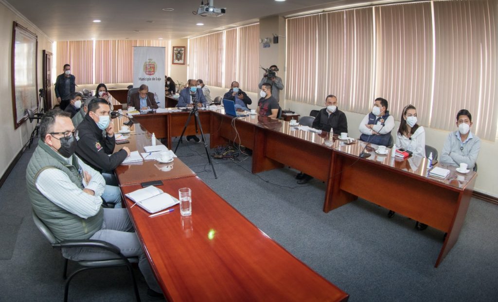 Las decisiones se tomaron en base a la información de la mesa técnica de salud.