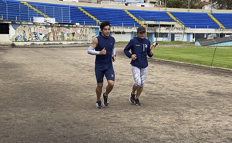Ellos son dos de los cinco deportistas que esperan buenos resultados en este torneo.
