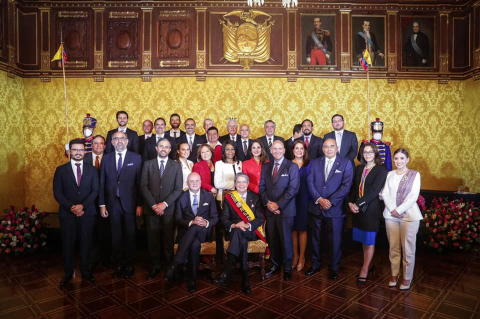 El presidente, Guillermo Lasso Mendoza, junto a los ministros de su Gobierno.