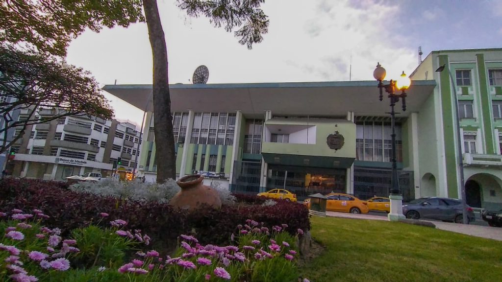 En el Municipio de Loja la atención es de acuerdo al último número de la cédula.