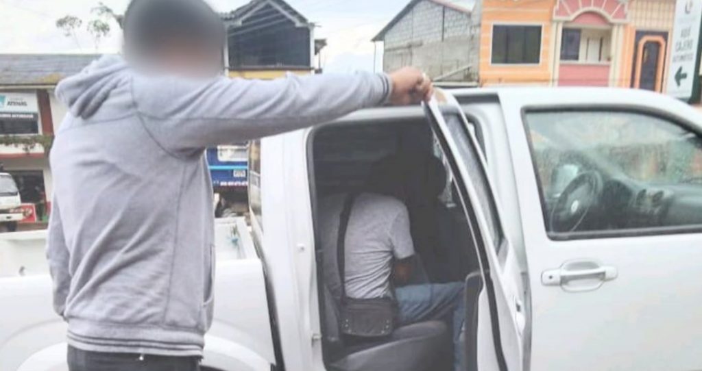 Los dos ciudadanos fueron localizados en dos provincias diferentes.
