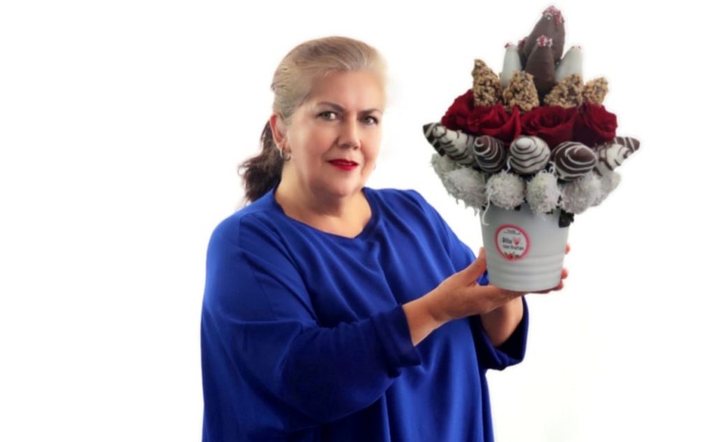 ‘Dilo con frutas’ nació de la iniciativa de Graciela Córdova. Ella cuenta con el apoyo de sus cinco hijos.