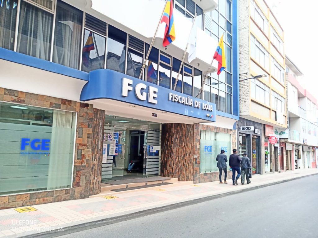 La Fiscalía investiga esa muerte violenta.