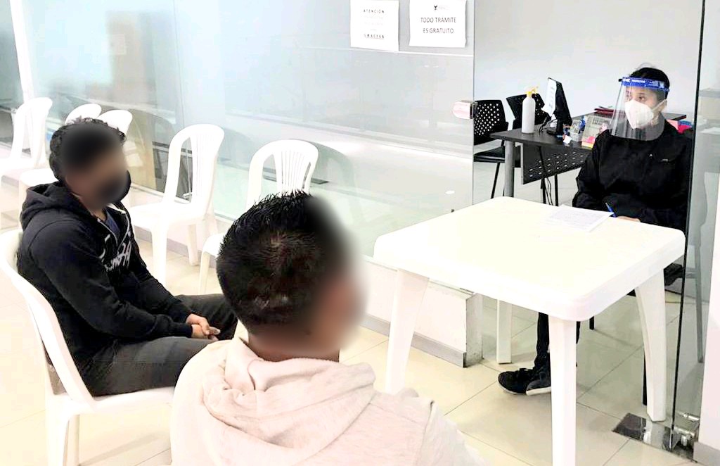 La atención es previa cita telefónica.