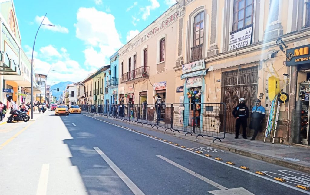 Desde ayer se colocaron las vallas.