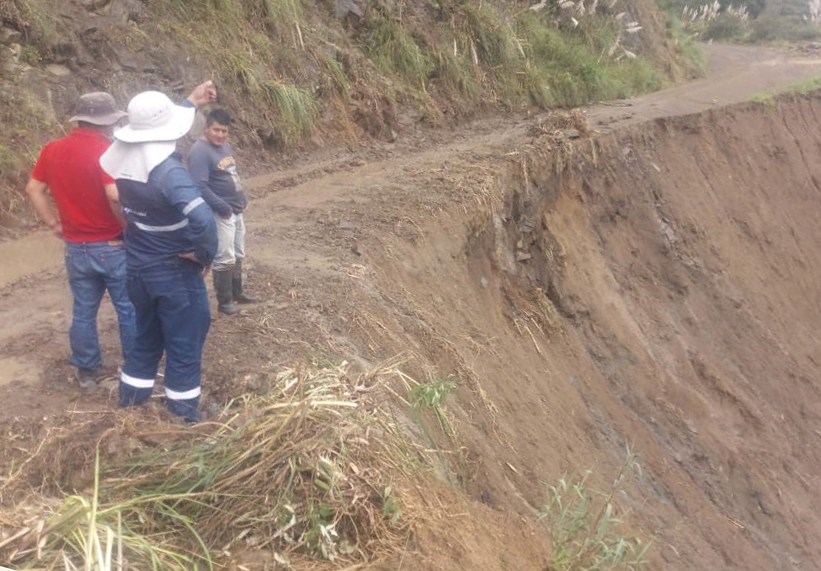 El dirigente, Franco Angamarca, solicita un mantenimiento constante de la carretera.