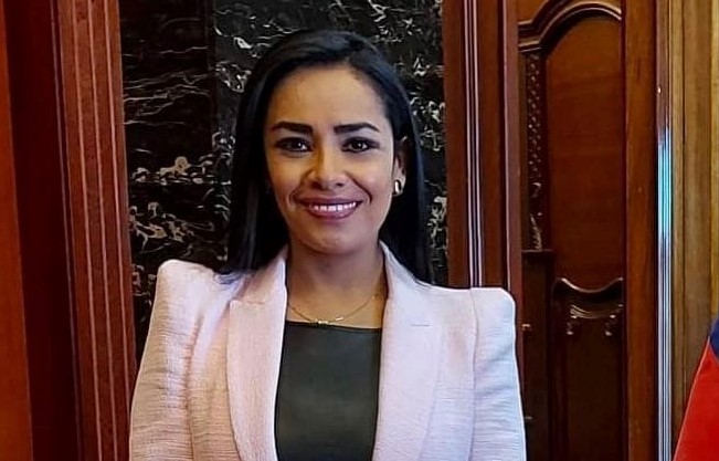 La flamante presidenta del Cordicom fue asambleísta y concejala de Loja.