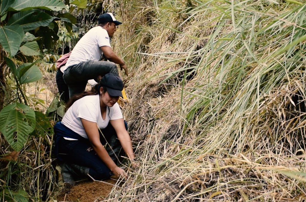 La comunidad participó activamente.