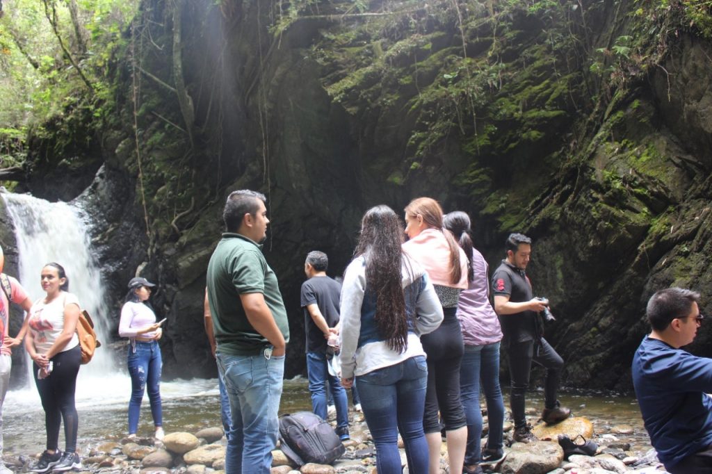 Los participantes disfrutaron de espacios verdes, agua cristalina y parajes encantadores.