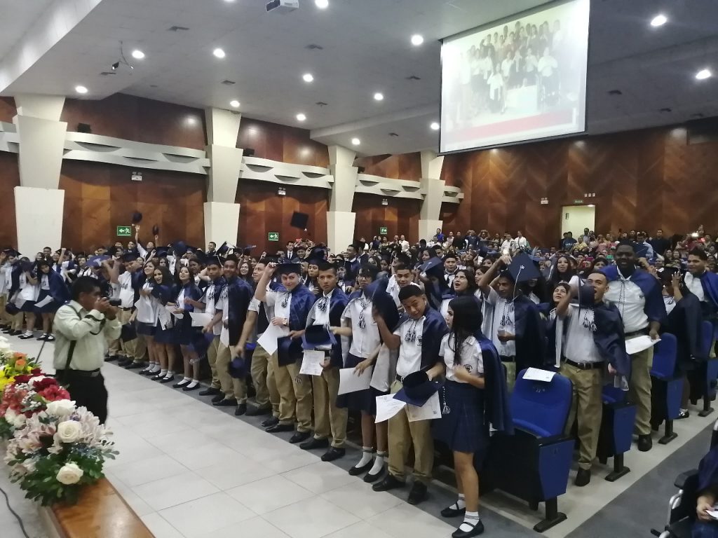 Los alumnos tendrán la opción de participar presencialmente de la graduación pero con aforo limitado.