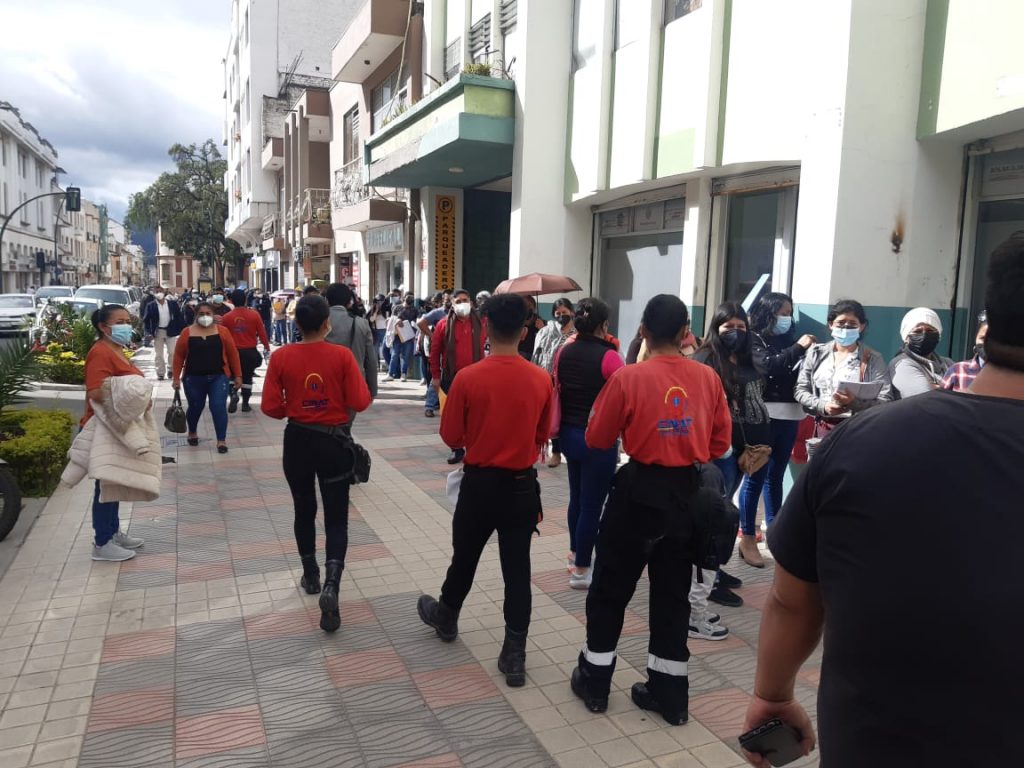 Los expertos en seguridad y primeros auxilios llegaron con mensajes a la ciudadanía.
