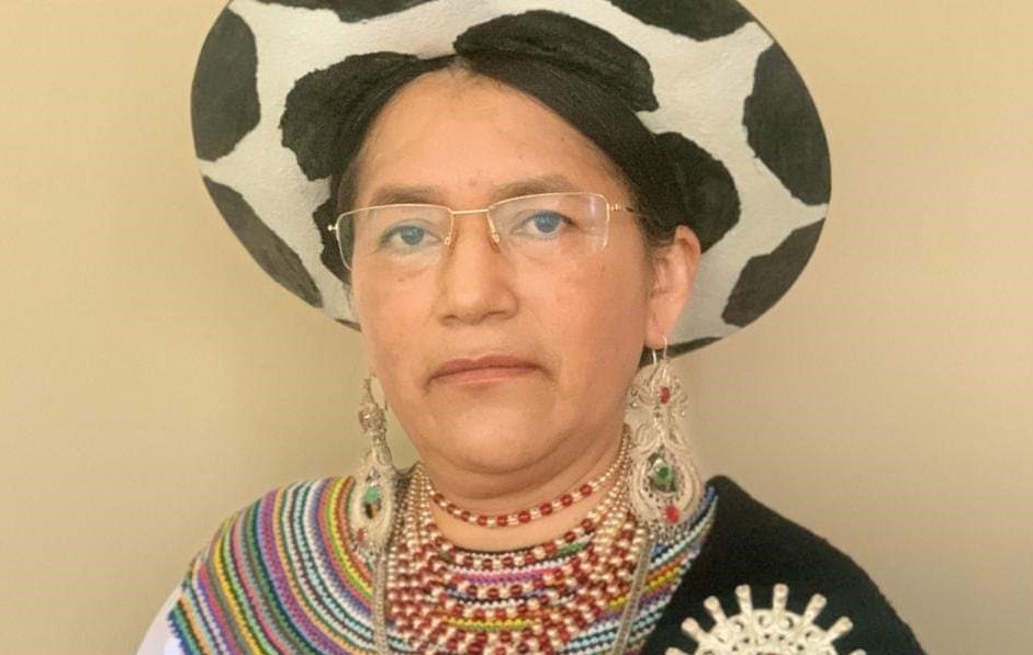 María Vicenta Andrade Chalán tiene formación académica de cuarto nivel.