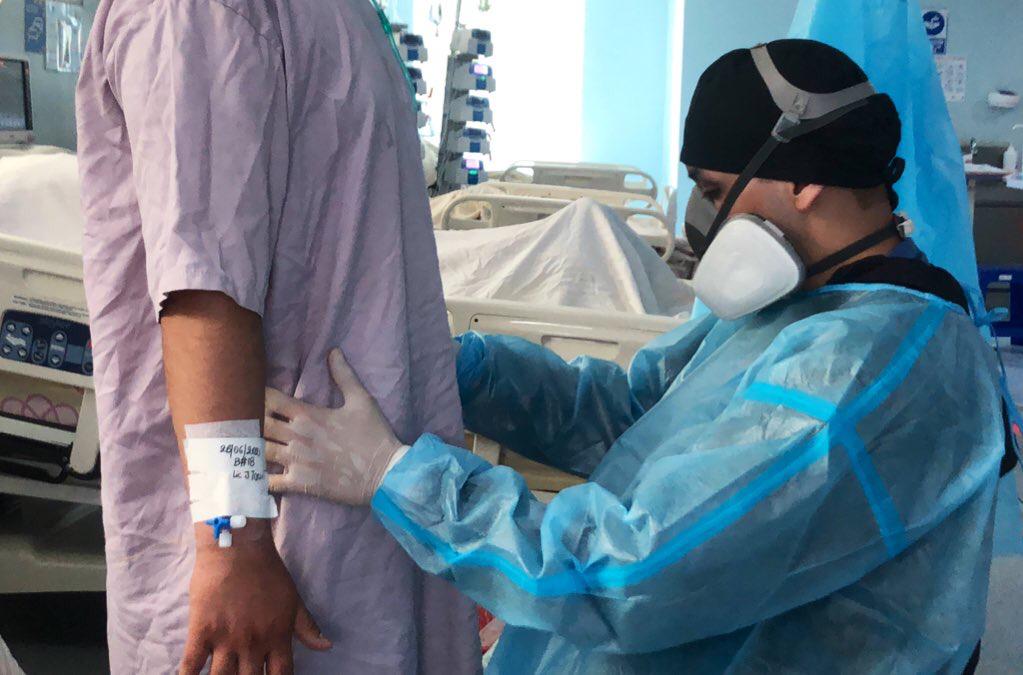 Tras salir de terapia intensiva, el paciente presenta desgaste físico y otras limitaciones.