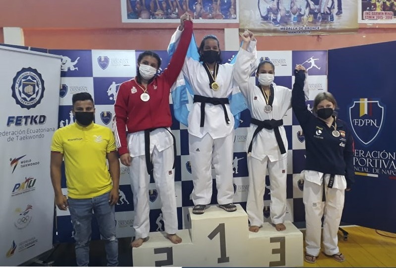 Los deportistas obtuvieron preseas de oro y bronce.