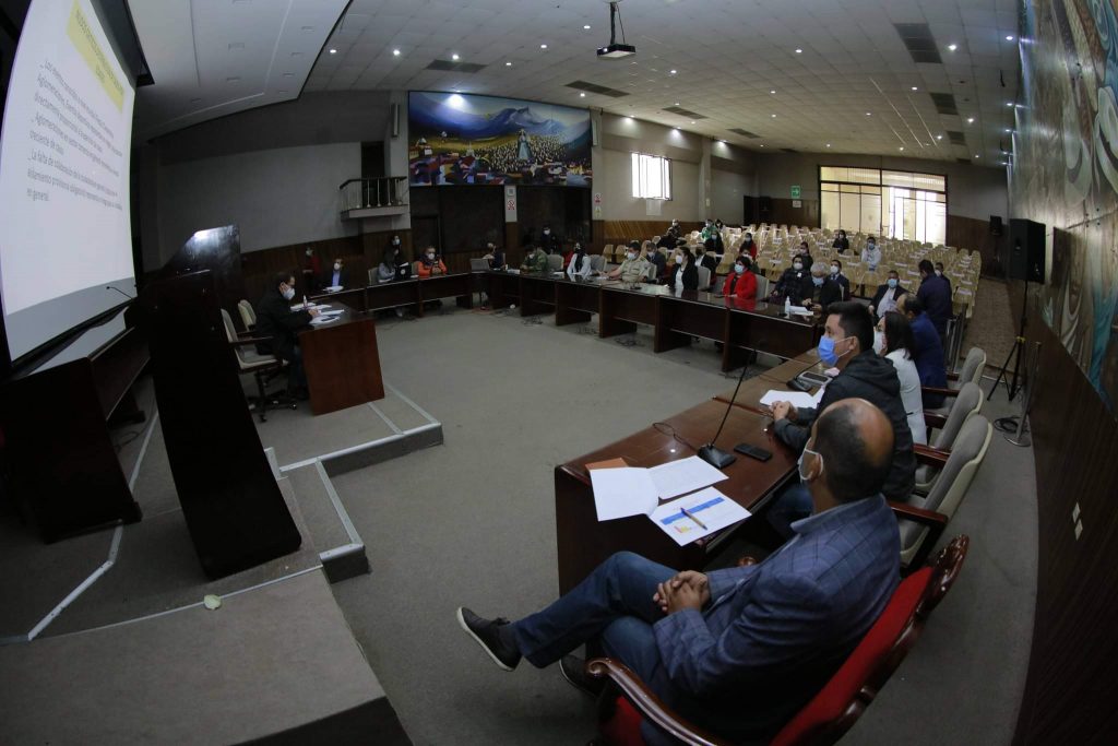 La reunión se cumplió el miércoles último.