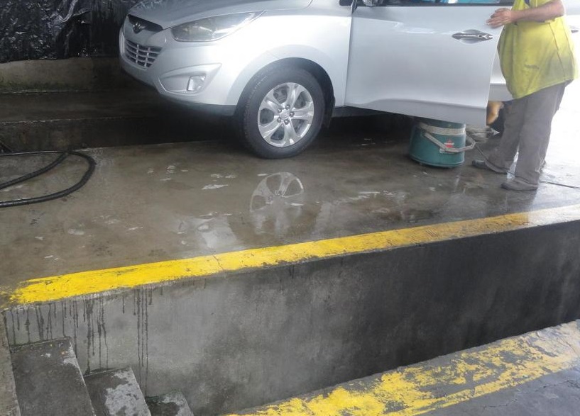 Los locales deberán hacer adecuaciones para evitar las descargas directas.